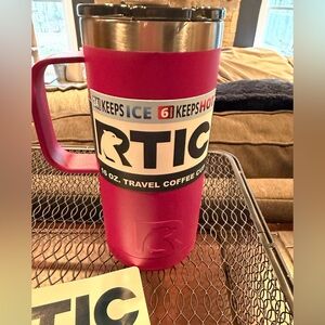 NEW in box Rtic Very Berry pink 16 oz travel tumbler spill proof handle gift